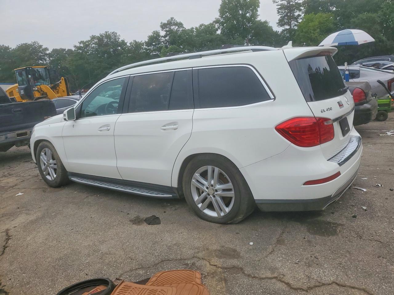 4JGDF6EE9GA685509 · 2016 MERCEDES-BENZ GL · 2/13