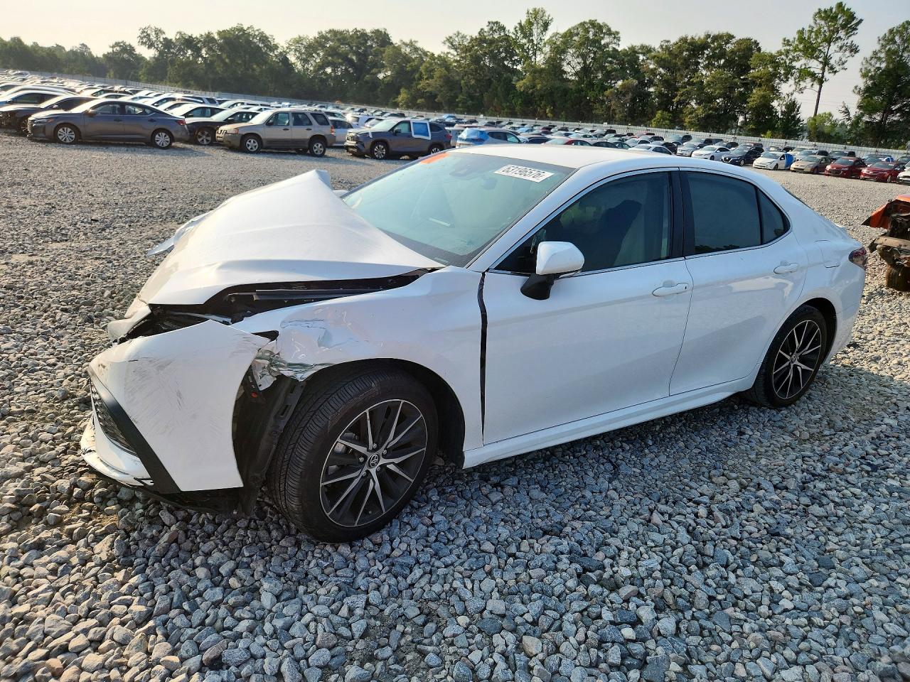 4T1G11AK3NU715786 · 2022 TOYOTA CAMRY