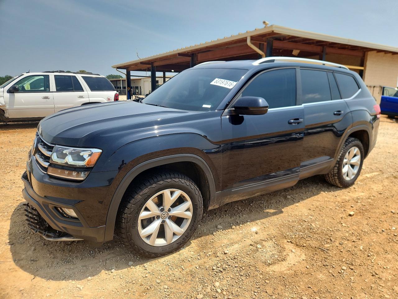 1V2KR2CA2JC531570 · 2018 VOLKSWAGEN ATLAS
