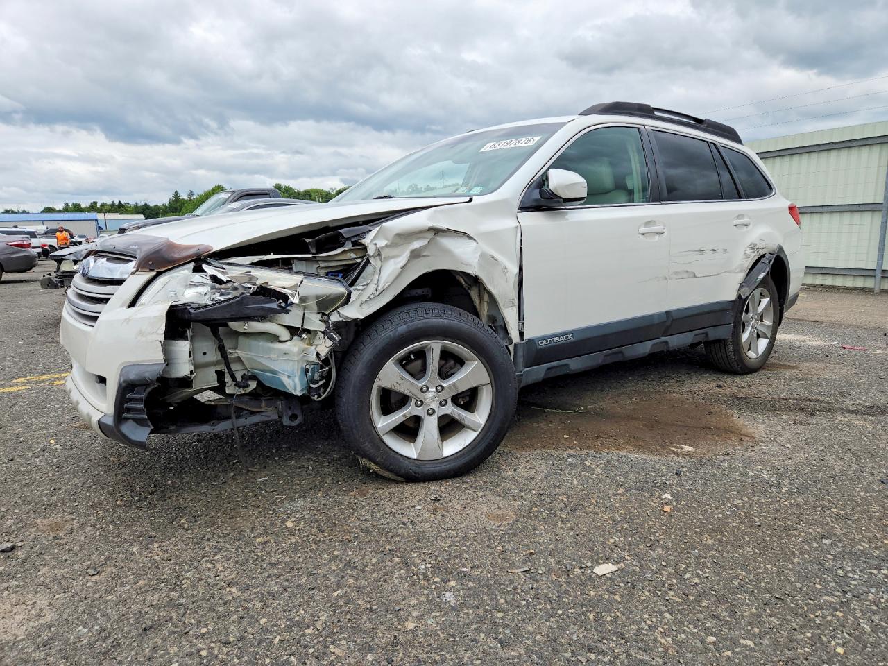 4S4BRBKC6D3321266 · 2013 SUBARU OUTBACK