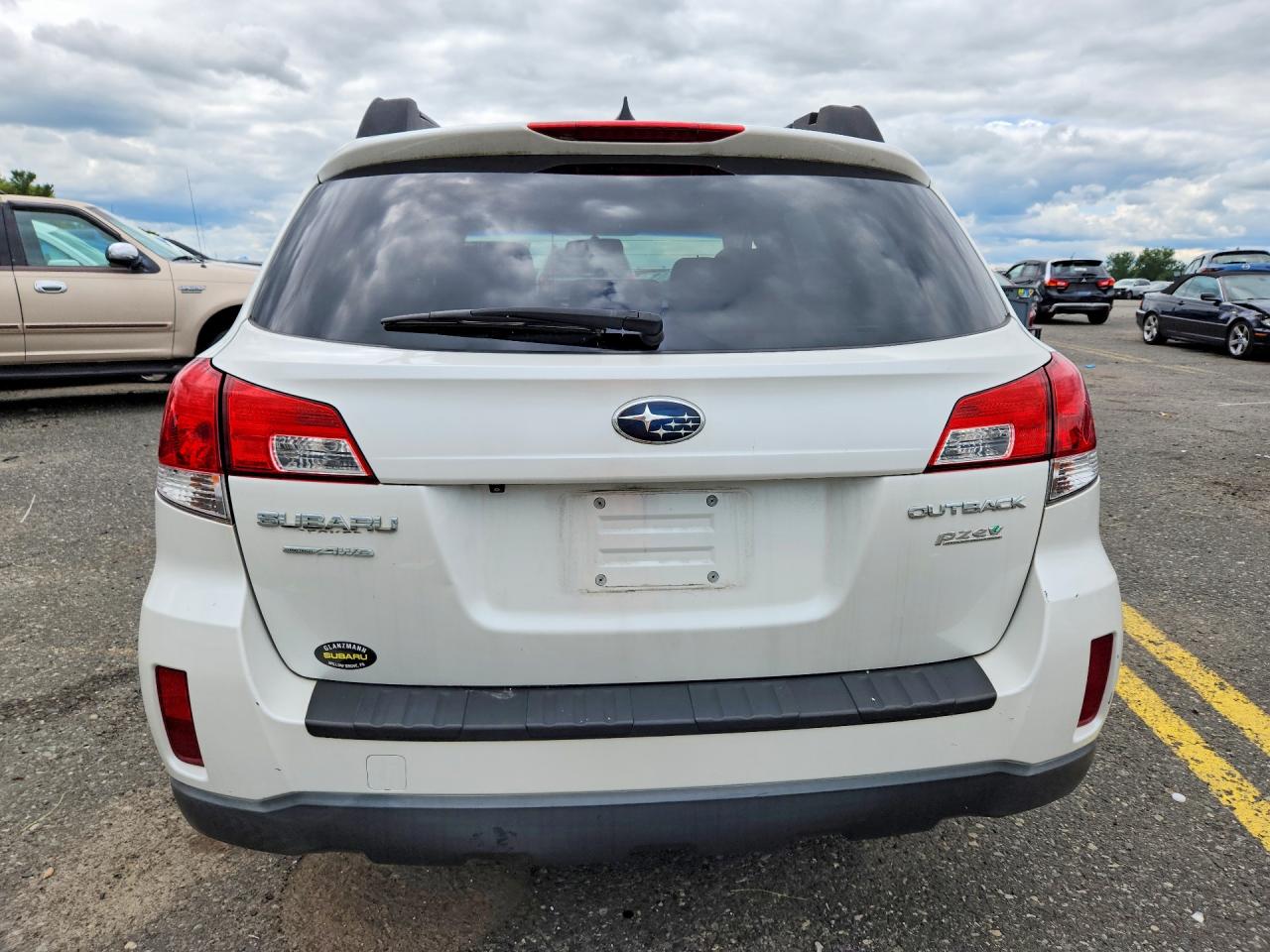 4S4BRBKC6D3321266 · 2013 SUBARU OUTBACK · 6/14