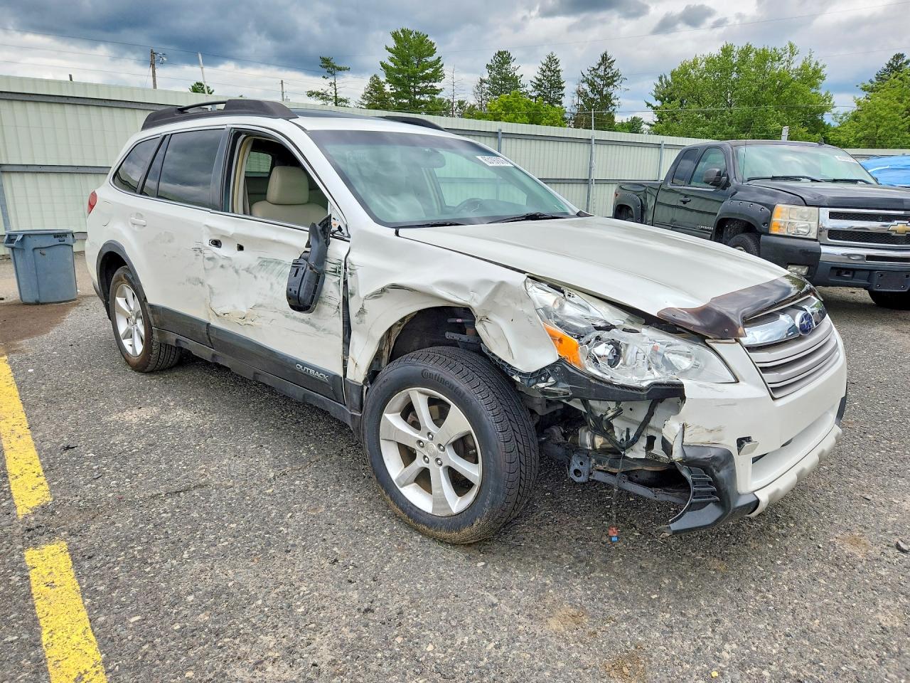 4S4BRBKC6D3321266 · 2013 SUBARU OUTBACK · 4/14