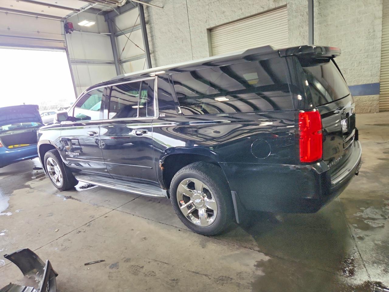 1GNSKKKC9FR148665 · 2015 CHEVROLET SUBURBAN · 2/13