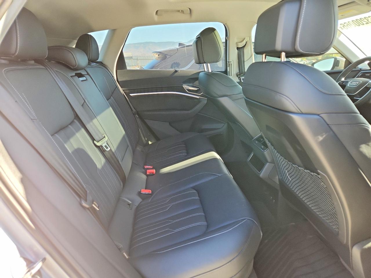 WA1VABGEXMB010720 · 2021 AUDI E-TRON · 11/13