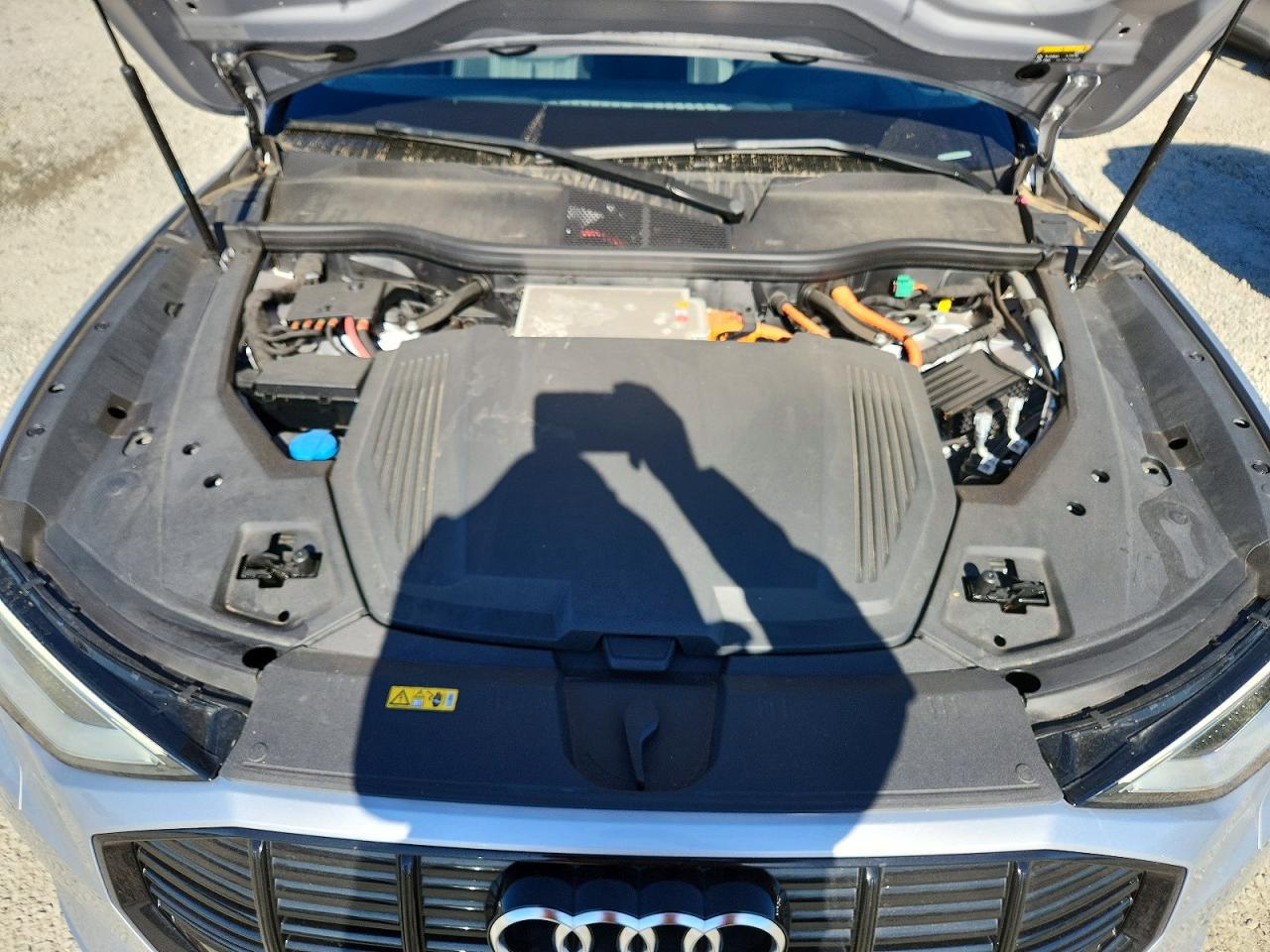 WA1VABGEXMB010720 · 2021 AUDI E-TRON · 12/13