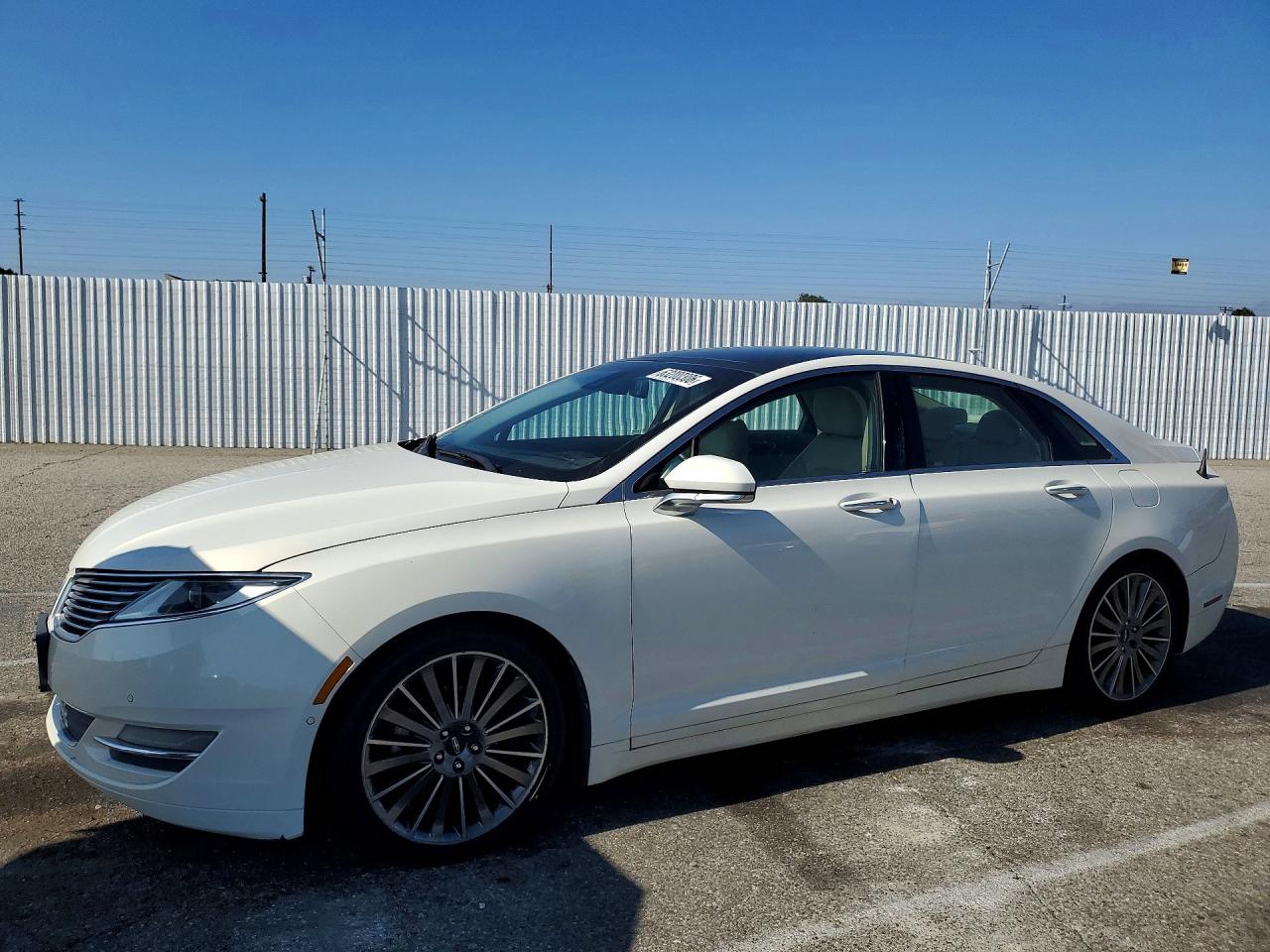 3LN6L2LU0DR812038 · 2013 LINCOLN MKZ