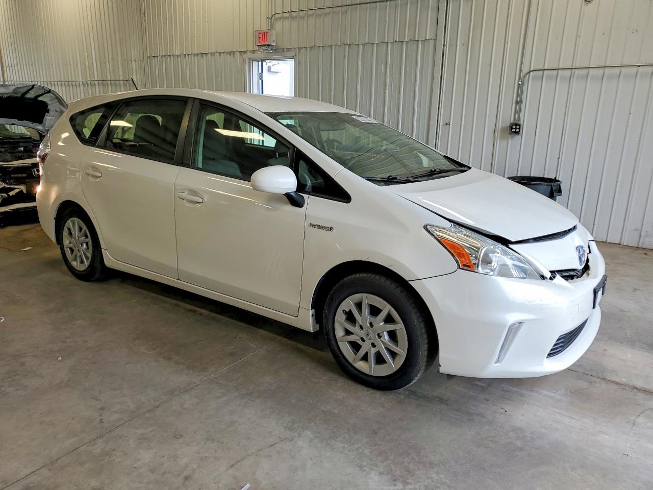 JTDZN3EUXD3269195 · 2013 TOYOTA PRIUS V · 4/12