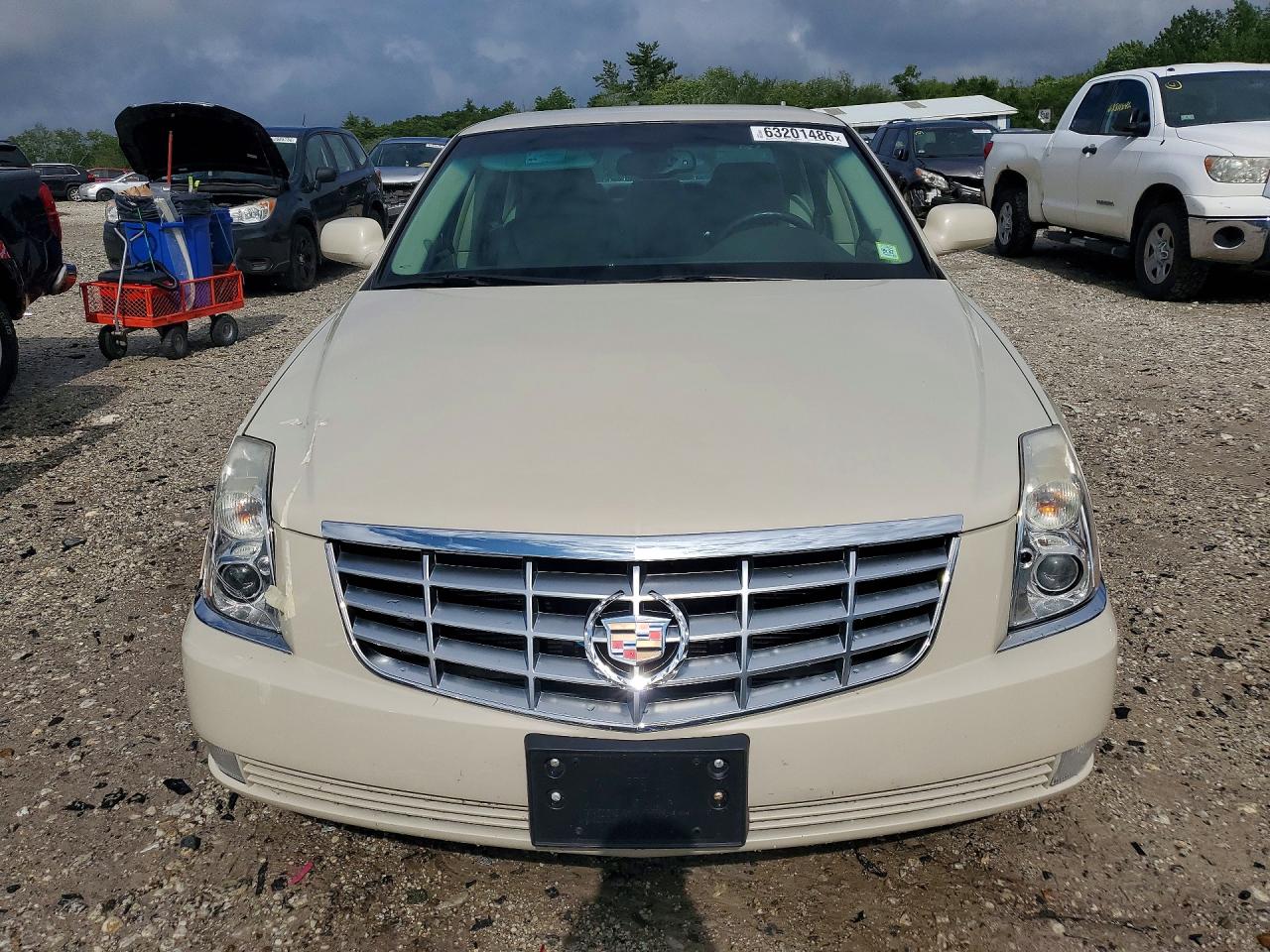 1G6KA5E62BU105167 · 2011 CADILLAC DTS · 5/12