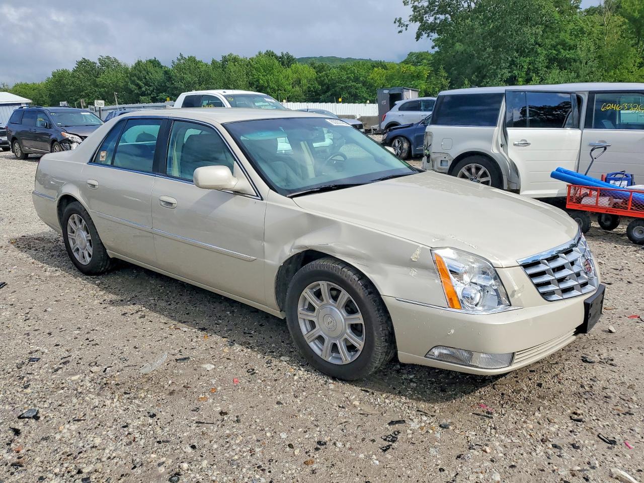 1G6KA5E62BU105167 · 2011 CADILLAC DTS · 4/12