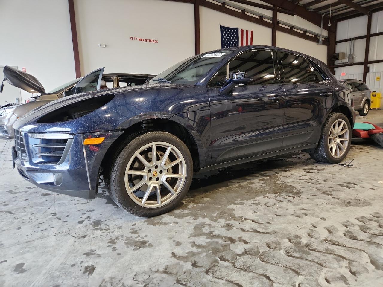 2017 PORSCHE MACAN