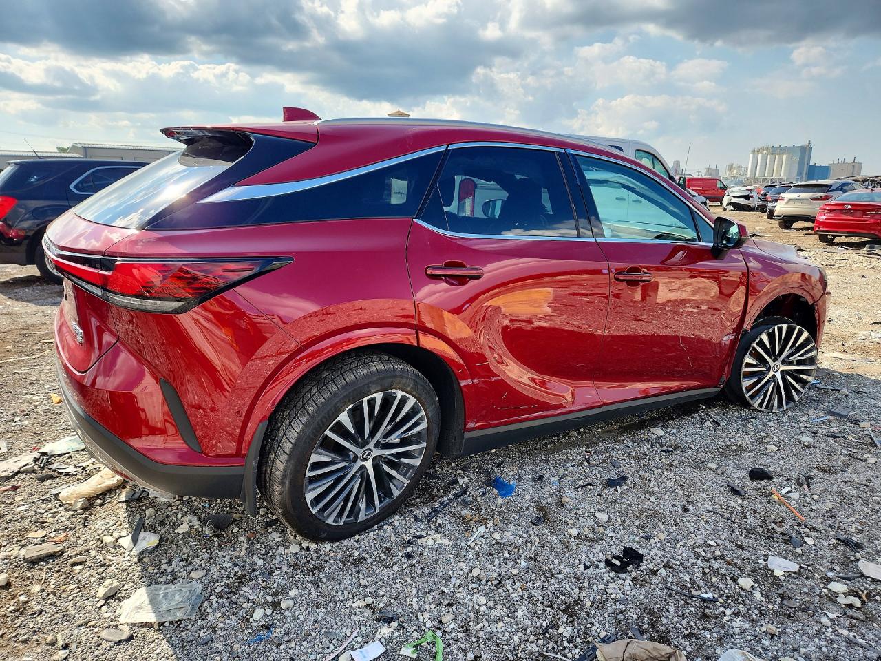 2T2BAMCA0SC096976 · 2025 LEXUS RX 350 · 3/13