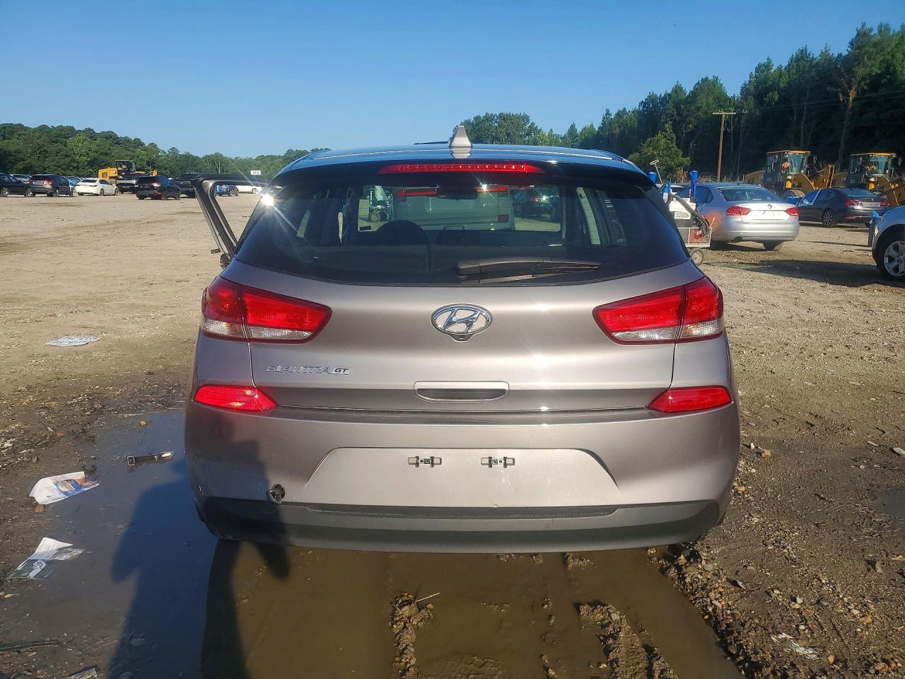 KMHH35LE3LU125078 · 2020 HYUNDAI ELANTRA GT · 6/13