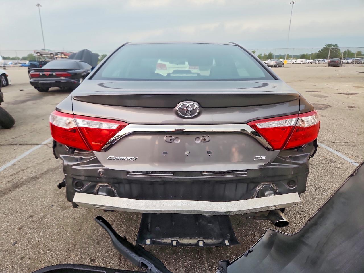 4T1BF1FK2FU081604 · 2015 TOYOTA CAMRY · 6/12