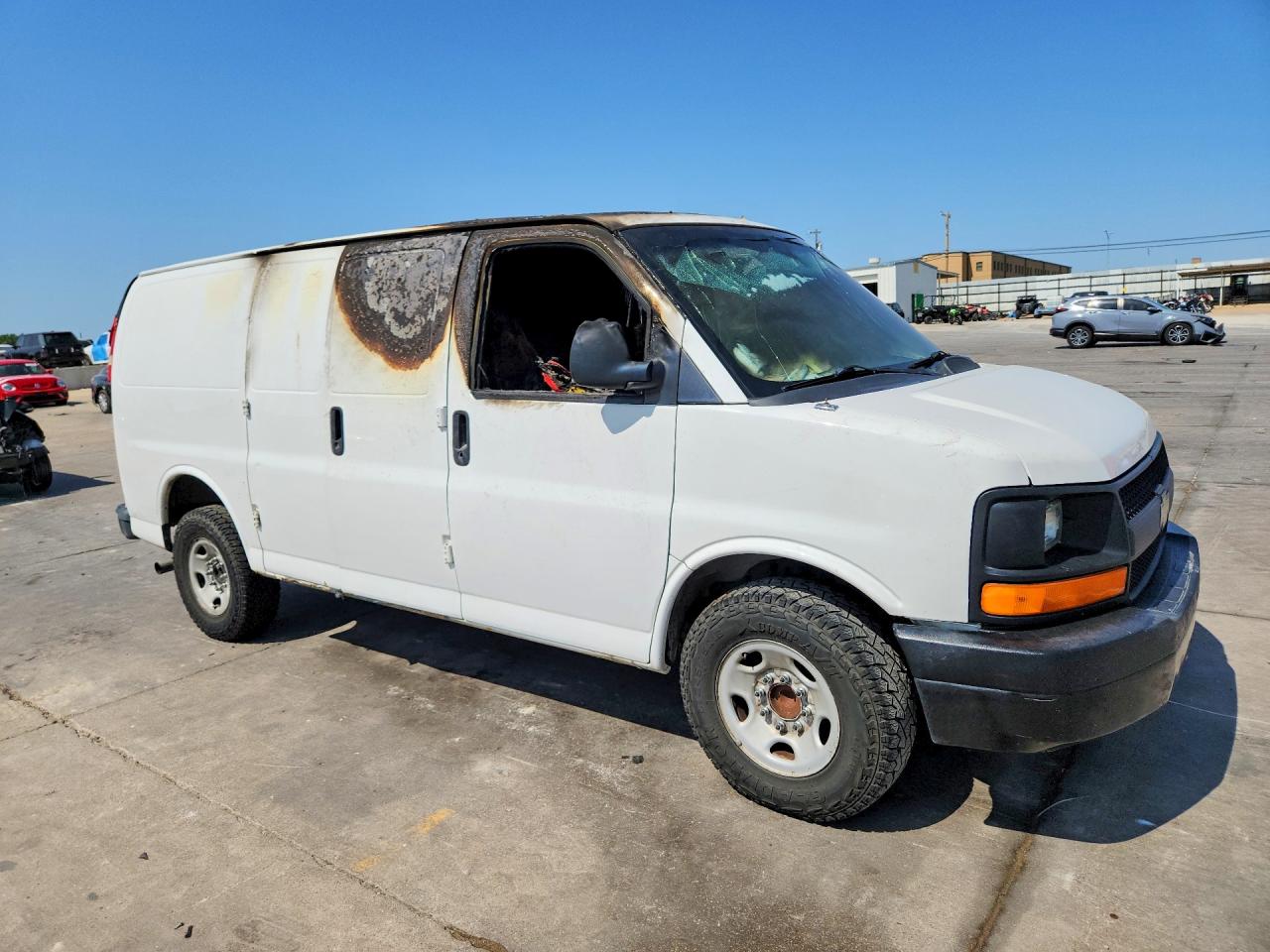 1GCWGFCAXE1102386 · 2014 CHEVROLET EXPRESS G2500 · 4/14