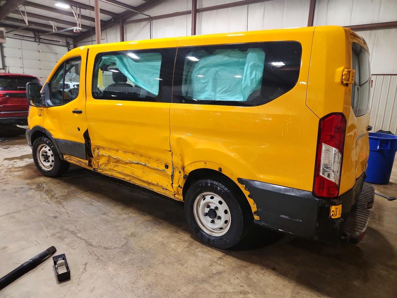 1FMZK1ZM7HKA14891 · 2017 FORD TRANSIT · 2/14