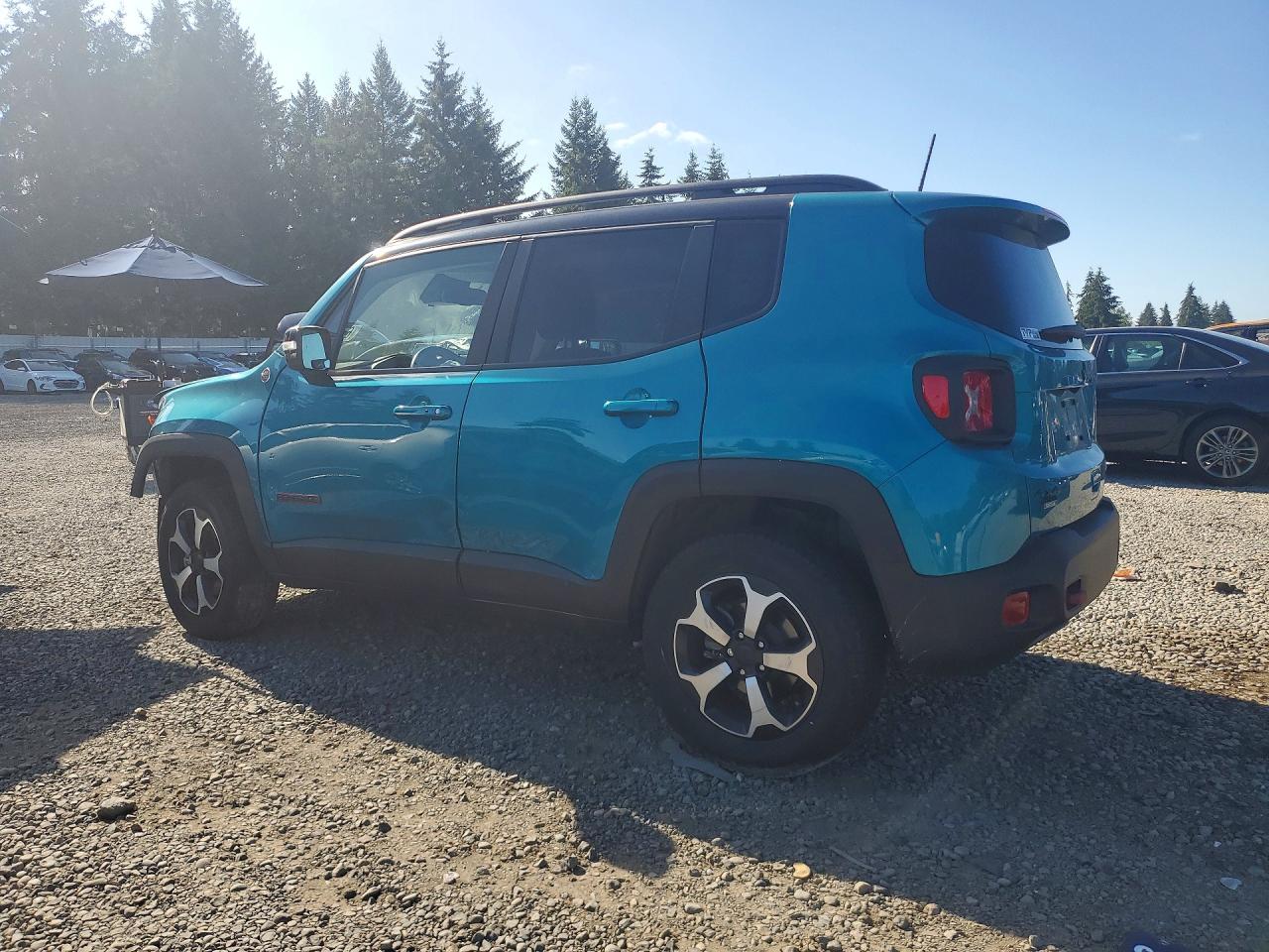 ZACNJDC18NPN79560 · 2022 JEEP RENEGADE · 2/13