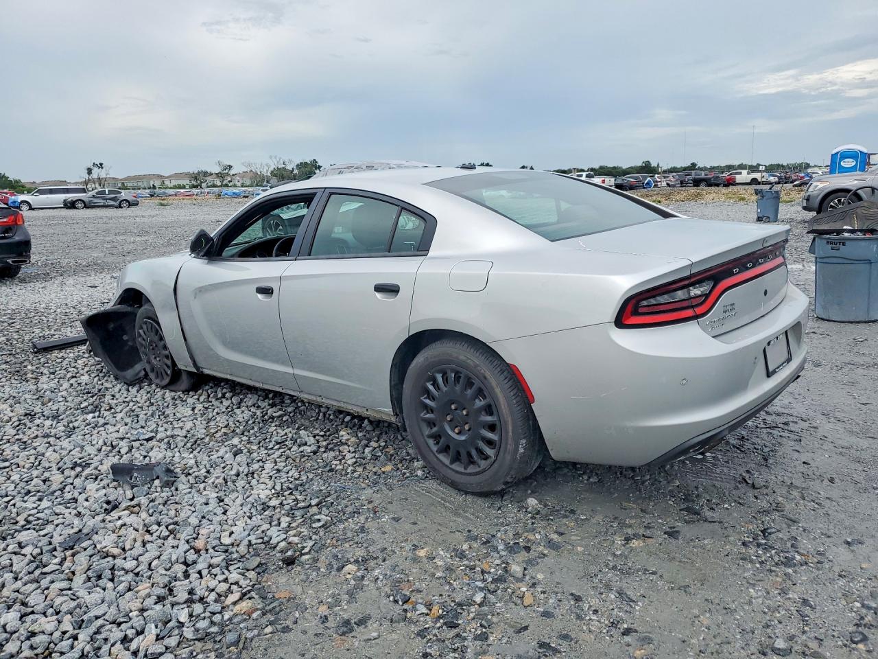 2C3CDXKT5JH285104 · 2018 DODGE CHARGER · 2/13