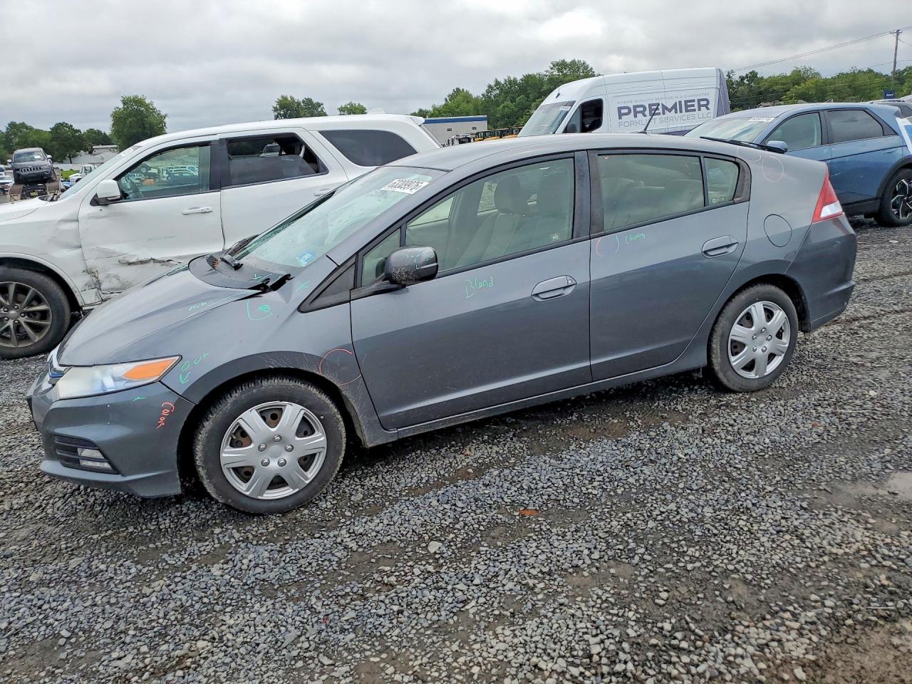 JHMZE2H31DS002349 · 2013 HONDA INSIGHT