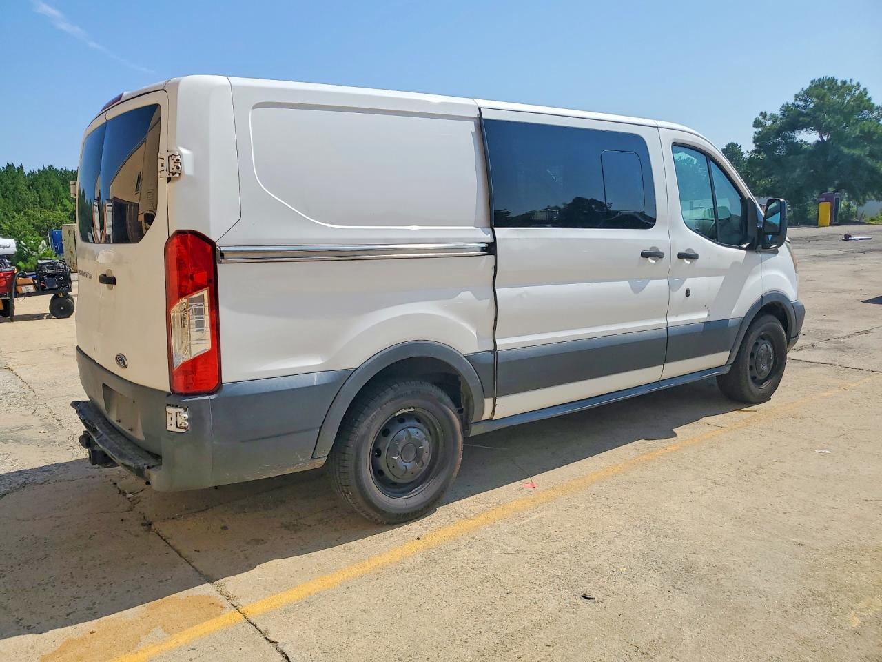 1FTNE1YM8FKB13065 · 2015 FORD TRANSIT · 3/12