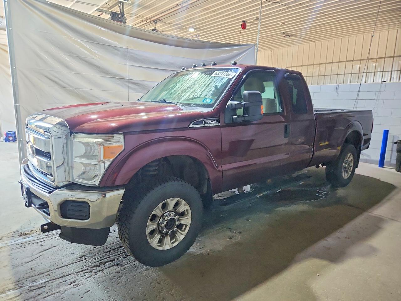 1FT7X2B67BEC60022 · 2011 FORD F250