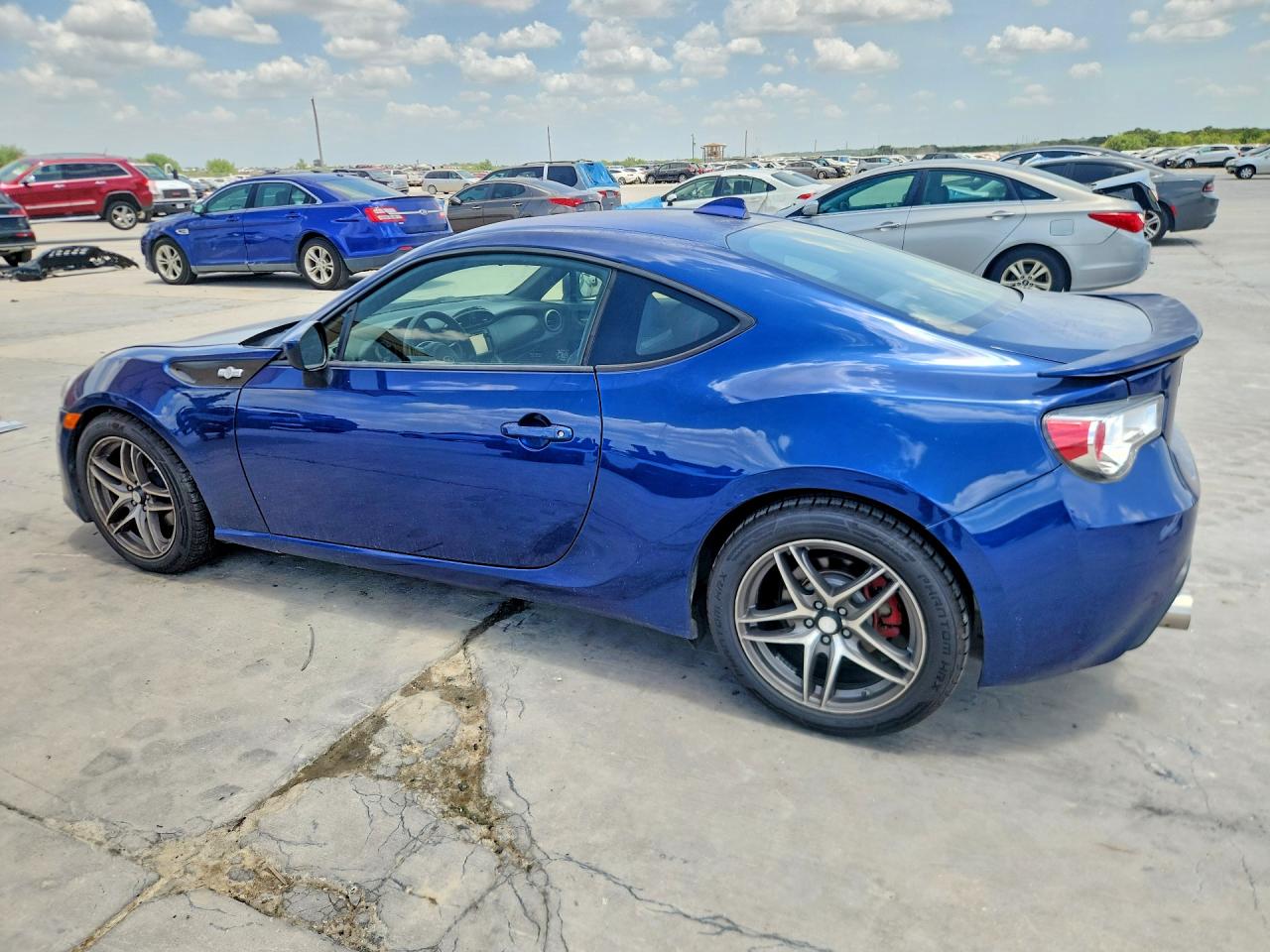 JF1ZNAA1XD2725630 · 2013 SCION FR-S · 2/12