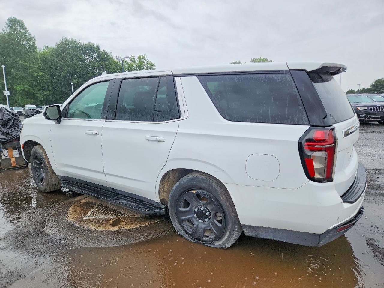 1GNSCLED6NR247787 · 2022 CHEVROLET TAHOE · 2/13