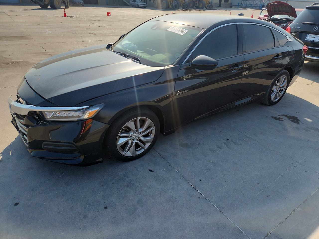 1HGCV1F18KA098195 · 2019 HONDA ACCORD
