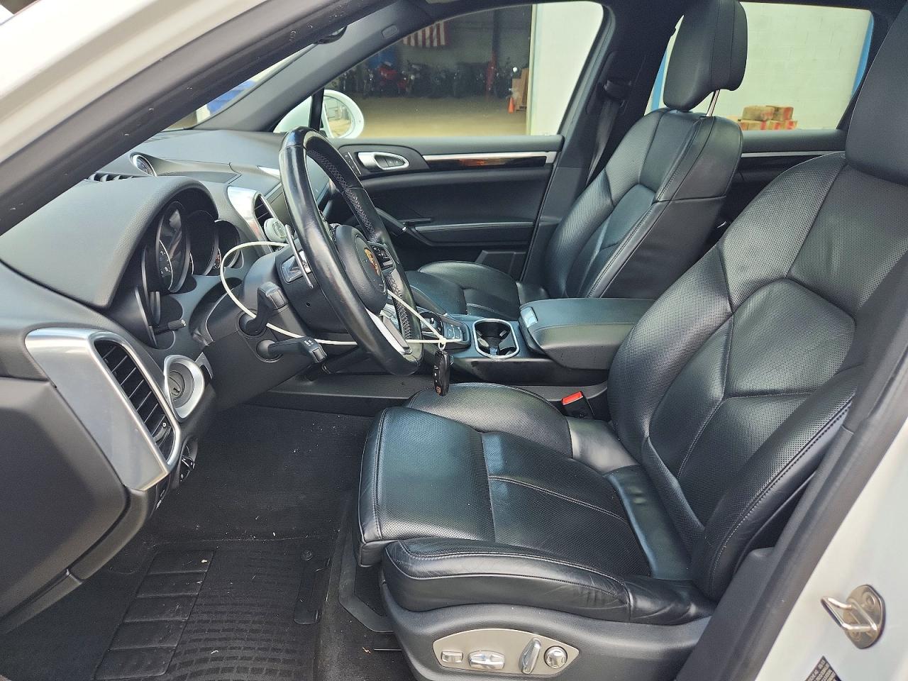 WP1AA2A23GLA06105 · 2016 PORSCHE CAYENNE · 7/13