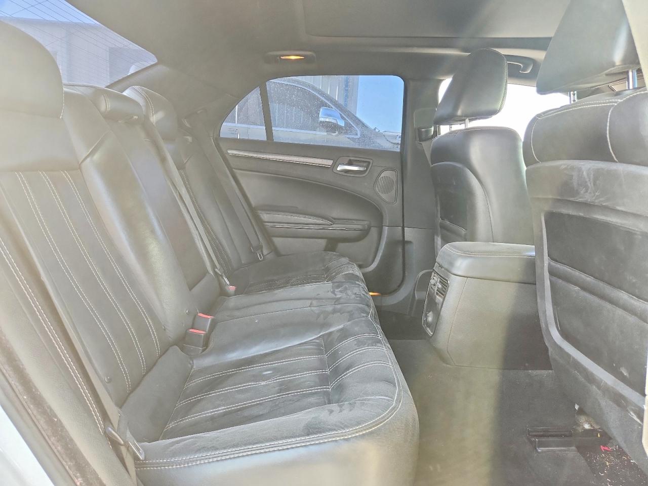 2C3CCABG1EH361197 · 2014 CHRYSLER 300 · 10/13