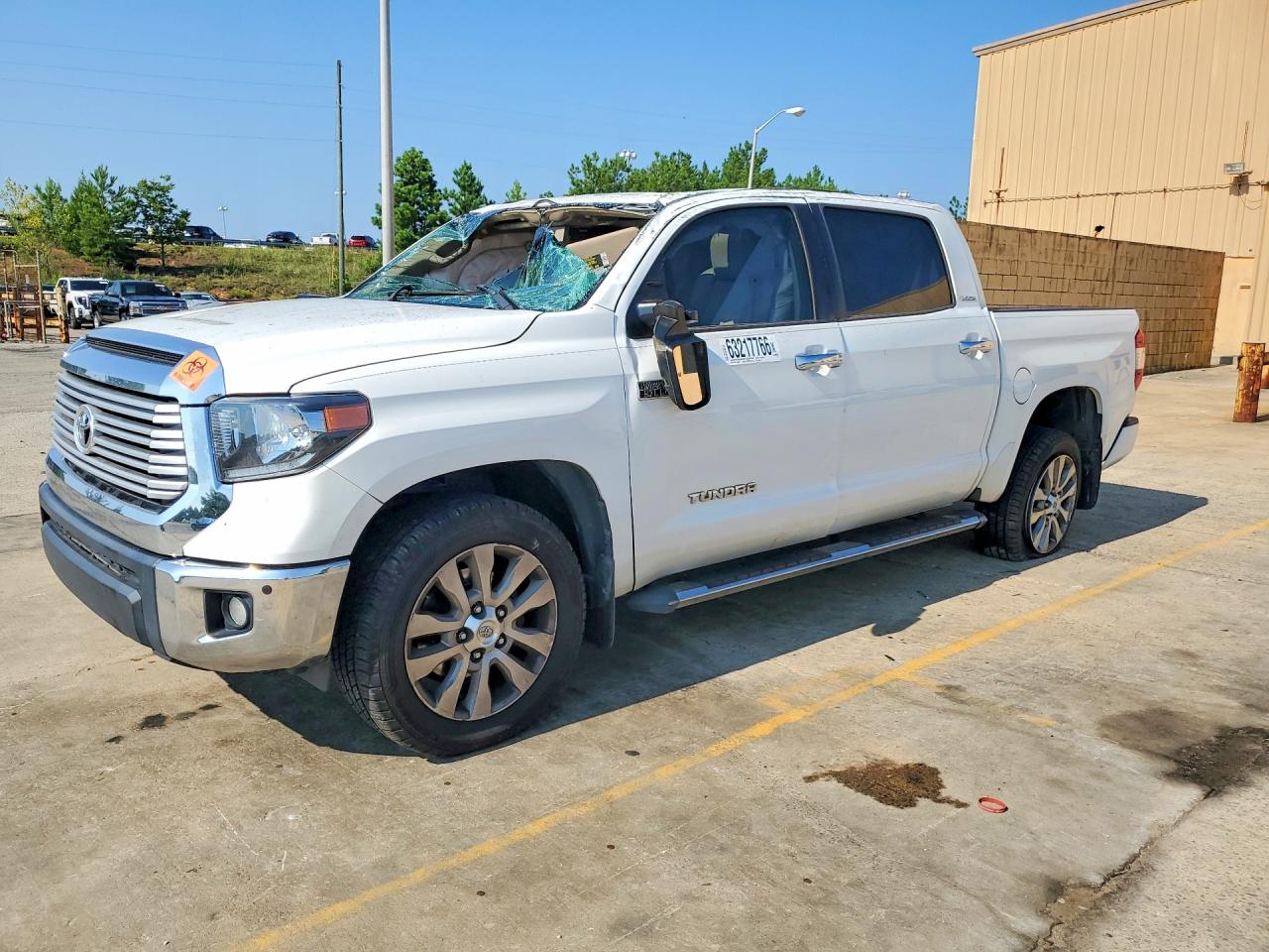 5TFFY5F17FX181338 · 2015 TOYOTA TUNDRA