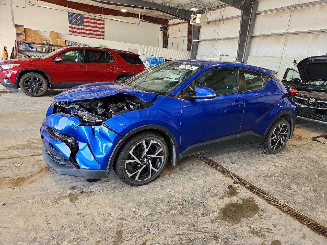 NMTKHMBX2JR012943 · 2018 TOYOTA C-HR