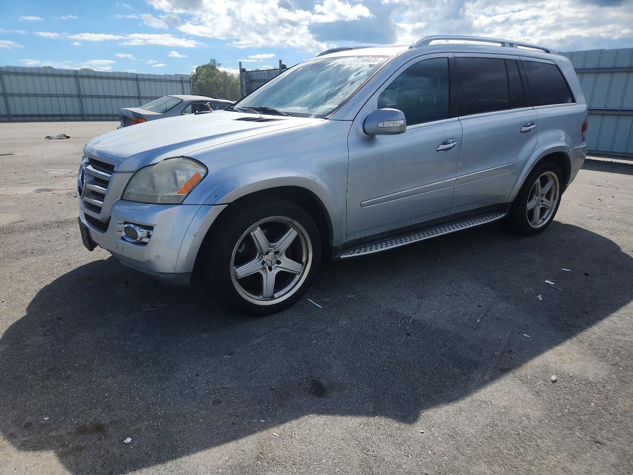 4JGBF86E68A330087 · 2008 MERCEDES-BENZ GL