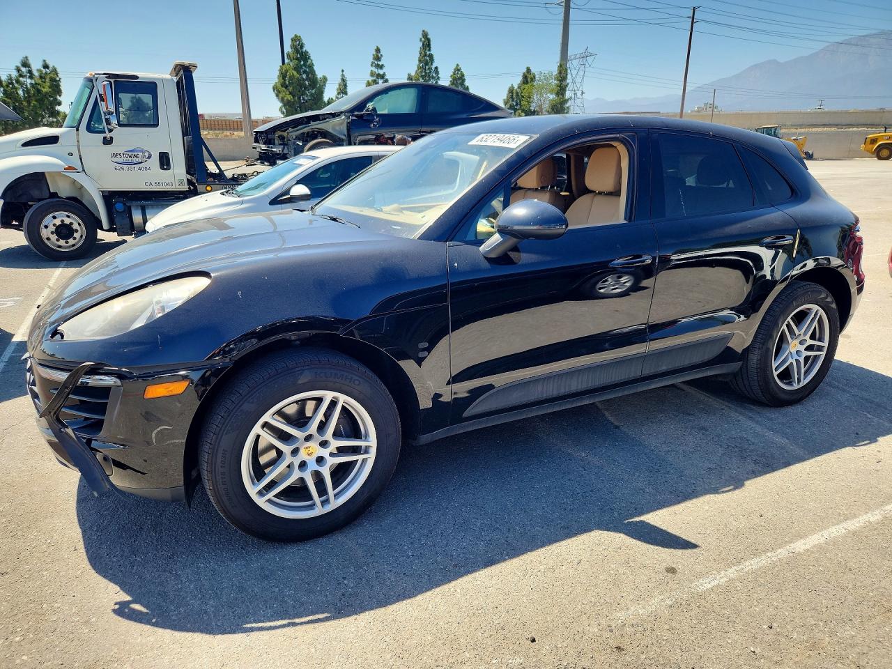 WP1AA2A53HLB01551 · 2017 PORSCHE MACAN