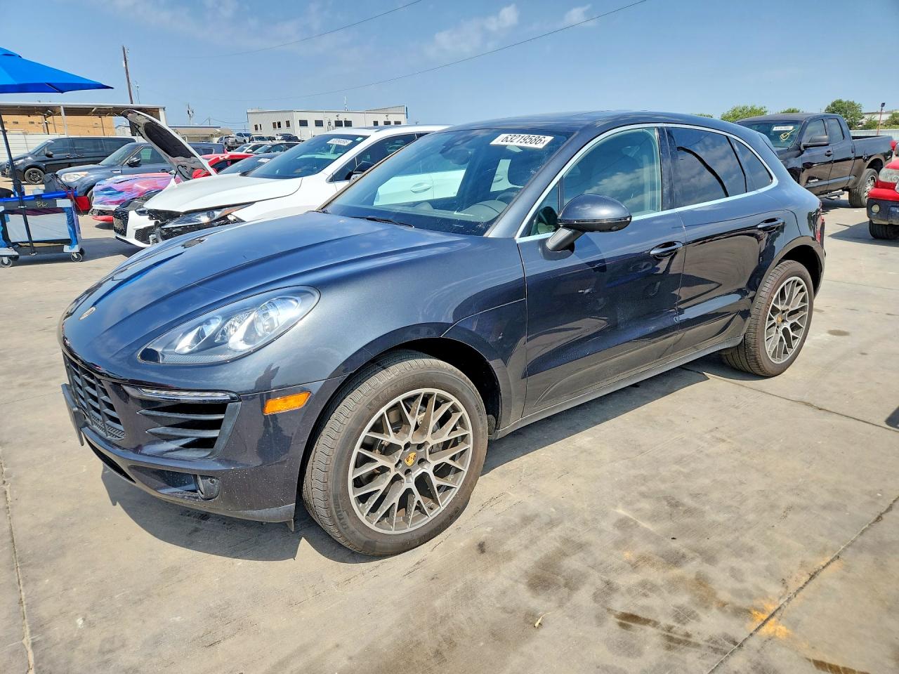 WP1AB2A51HLB17132 · 2017 PORSCHE MACAN