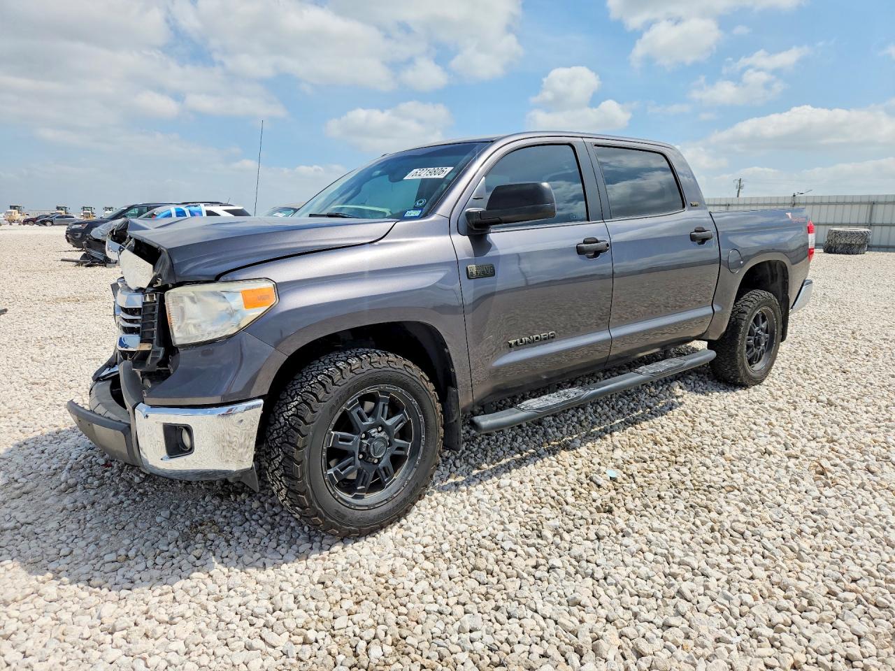 5TFEW5F19GX205660 · 2016 TOYOTA TUNDRA