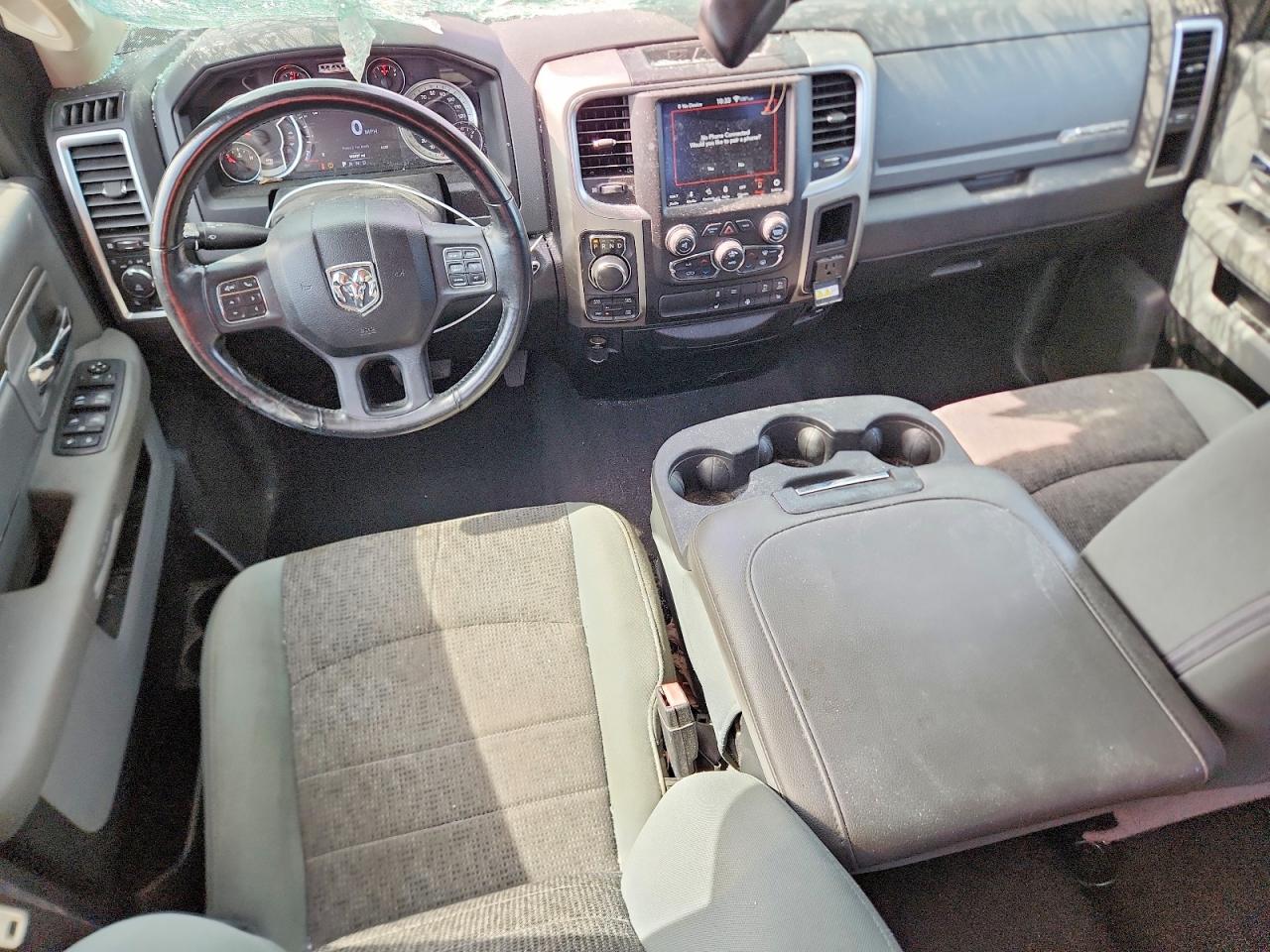 1C6RR7GT4JS311918 · 2018 RAM 1500 · 8/12