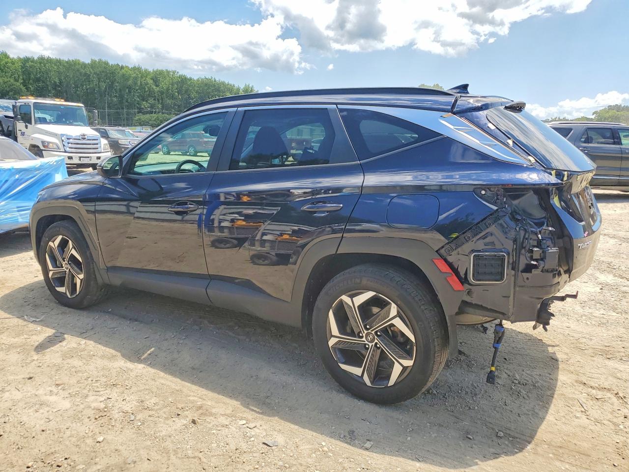 KM8JFCA17NU066701 · 2022 HYUNDAI TUCSON · 2/12