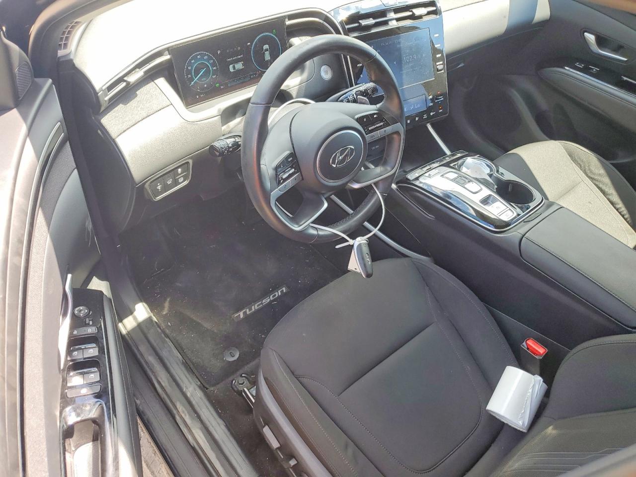 KM8JFCA17NU066701 · 2022 HYUNDAI TUCSON · 8/12