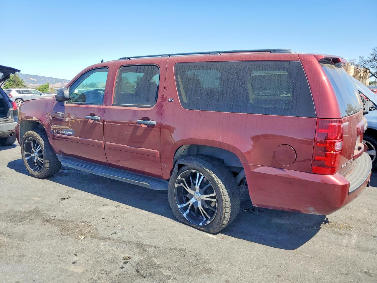 1GNFC16J58J204071 · 2008 CHEVROLET SUBURBAN · 2/13
