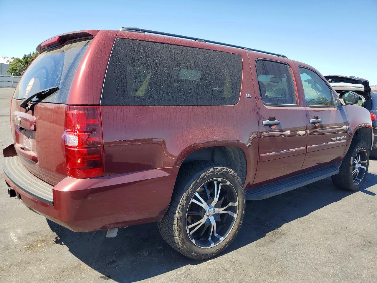 1GNFC16J58J204071 · 2008 CHEVROLET SUBURBAN · 3/13