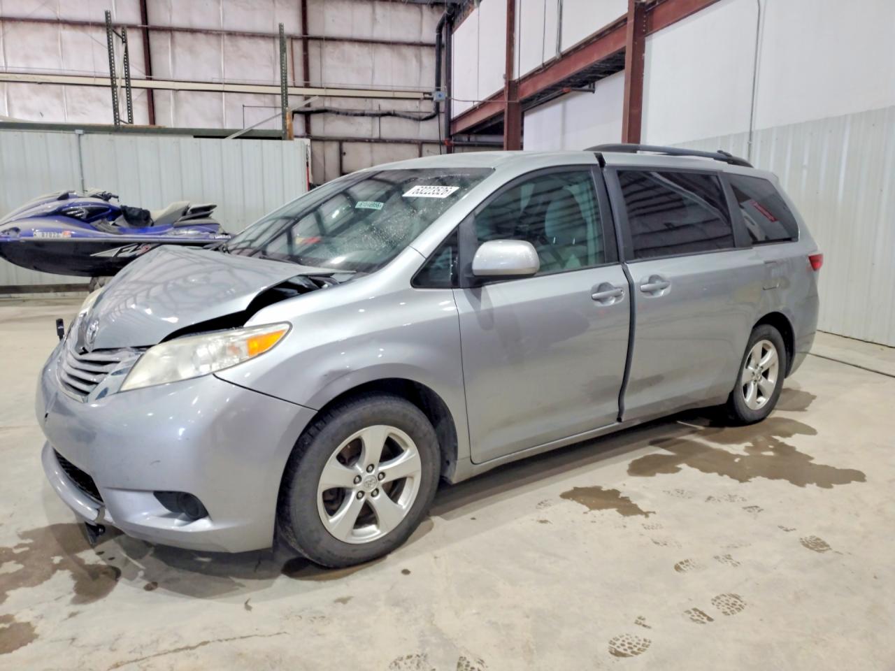 5TDKK3DC4GS720501 · 2016 TOYOTA SIENNA