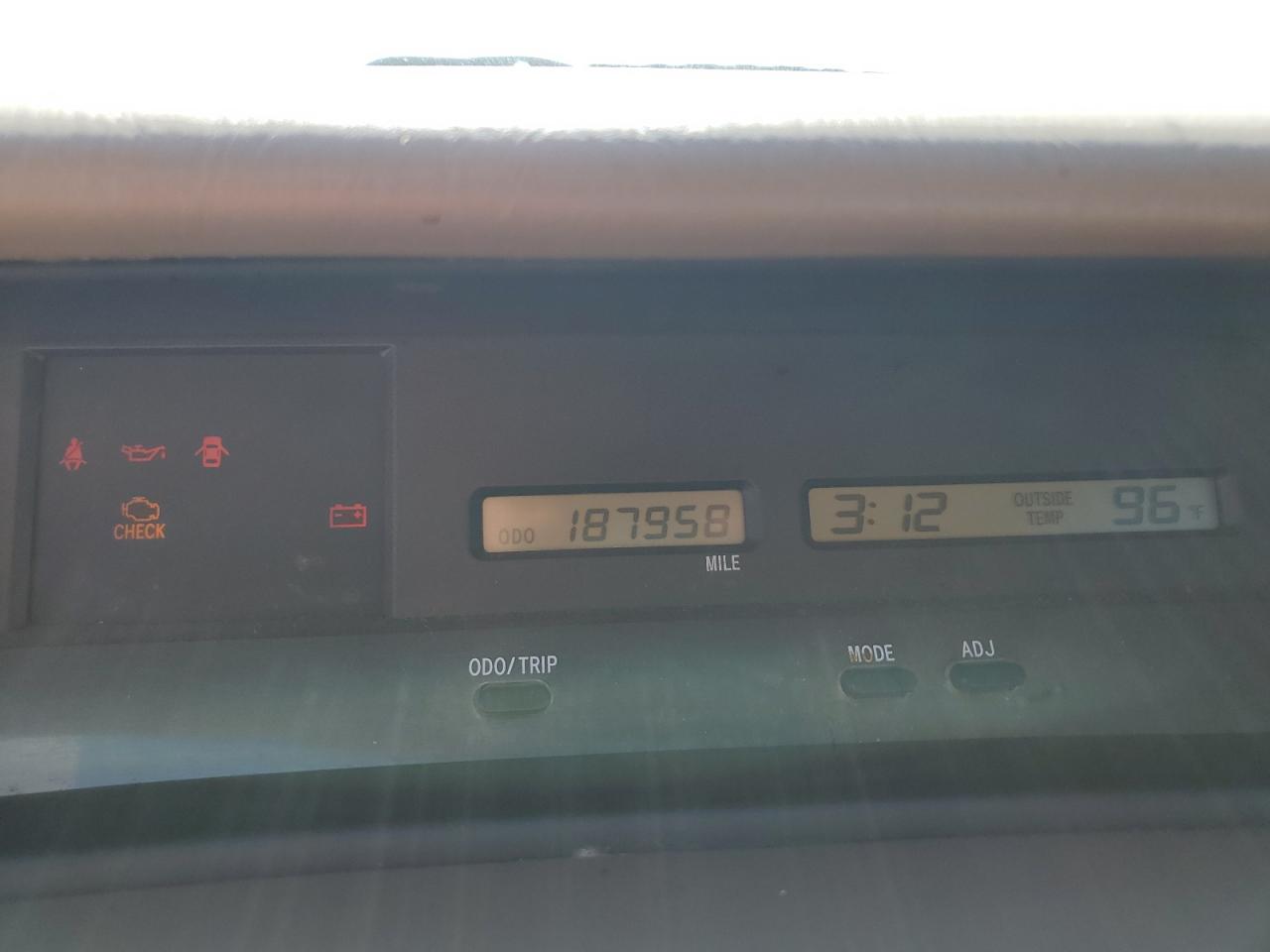 4T1BF28BX2U250149 · 2002 TOYOTA AVALON · 9/12