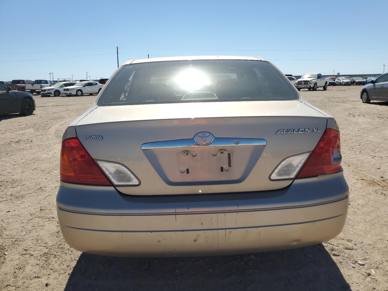 4T1BF28BX2U250149 · 2002 TOYOTA AVALON · 6/12