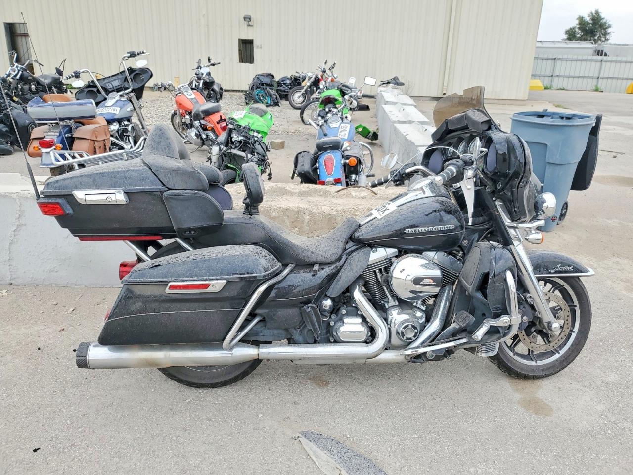 2015 HARLEY-DAVIDSON FLHTKL