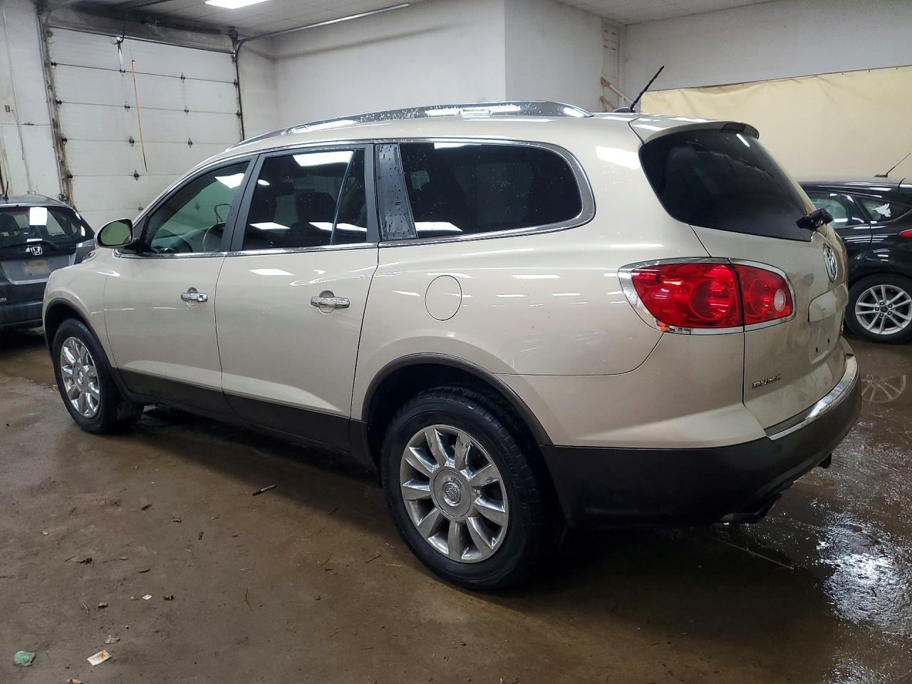 5GAKVCED3CJ242532 · 2012 BUICK ENCLAVE · 2/13