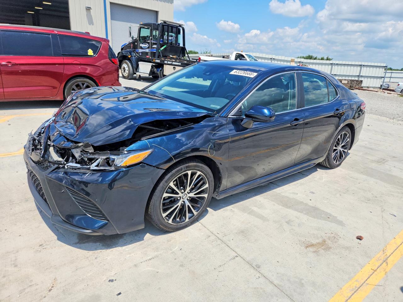 4T1G11AK9LU327359 · 2020 TOYOTA CAMRY