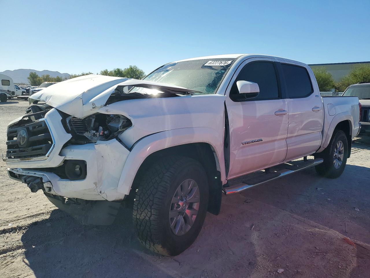 5TFAZ5CN3JX057946 · 2018 TOYOTA TACOMA