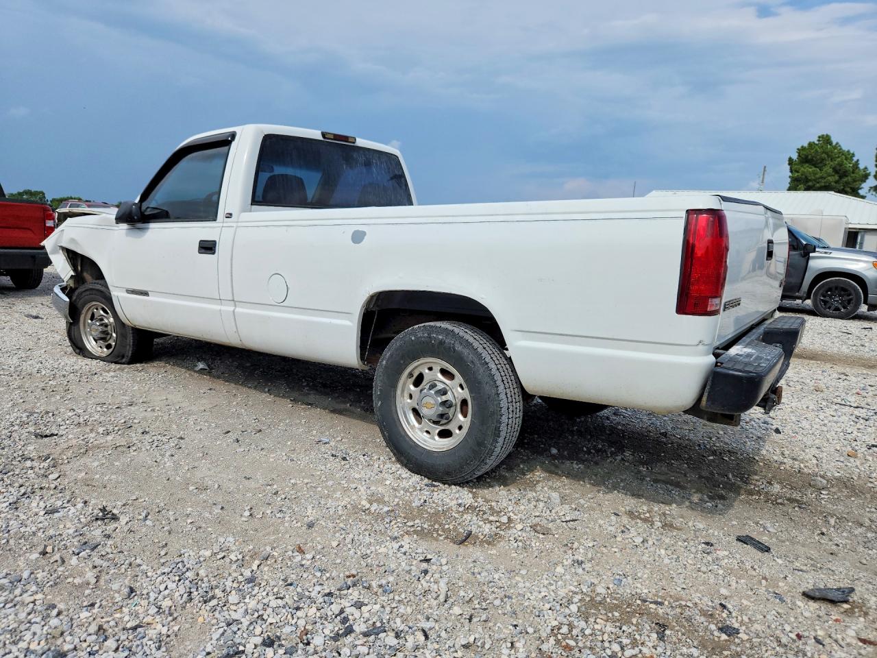 1GTGC24R5VZ534205 · 1997 GMC SIERRA · 2/12