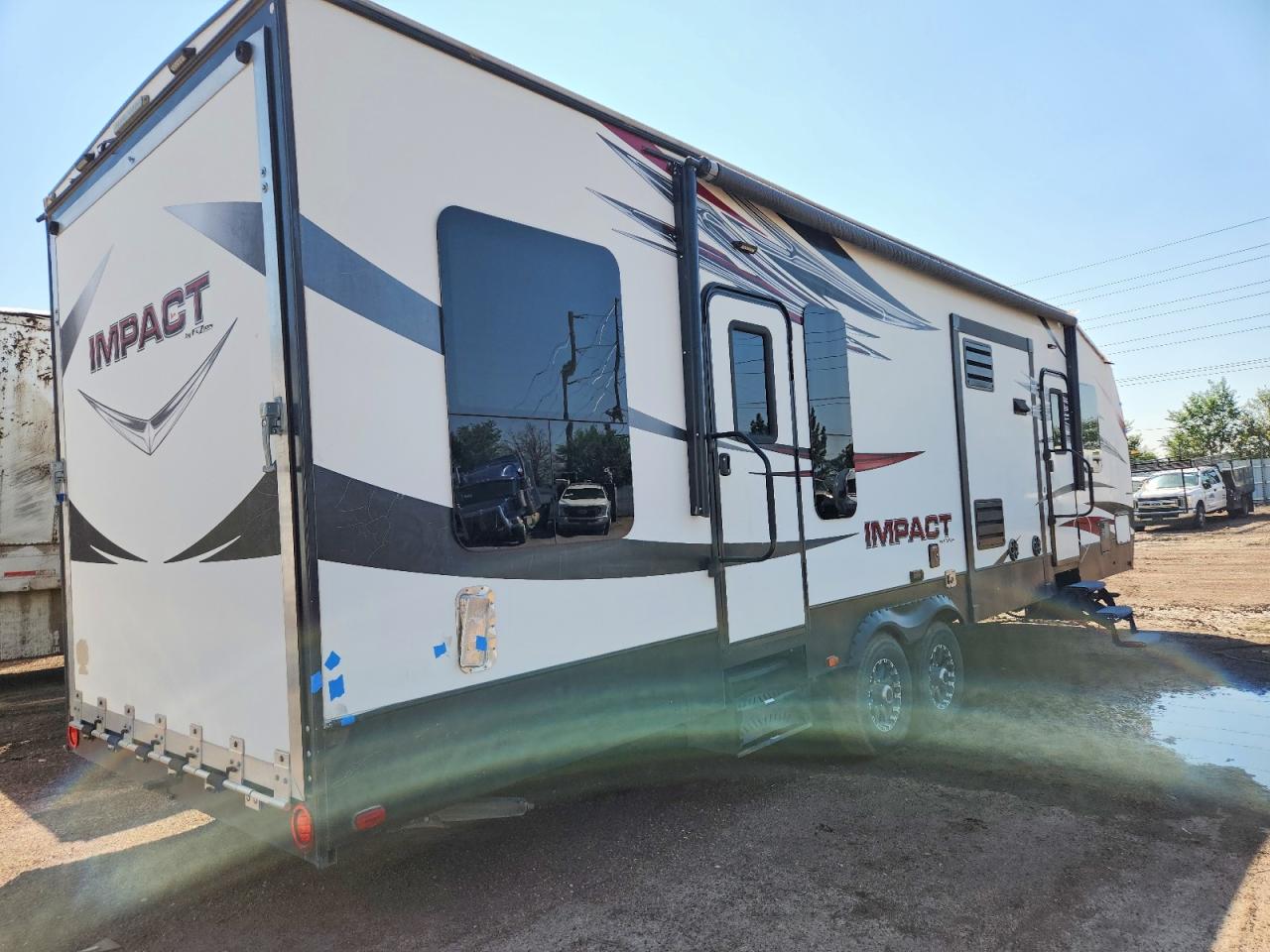 4YDT31222FF815750 · 2015 KEYSTONE OTHER · 4/10