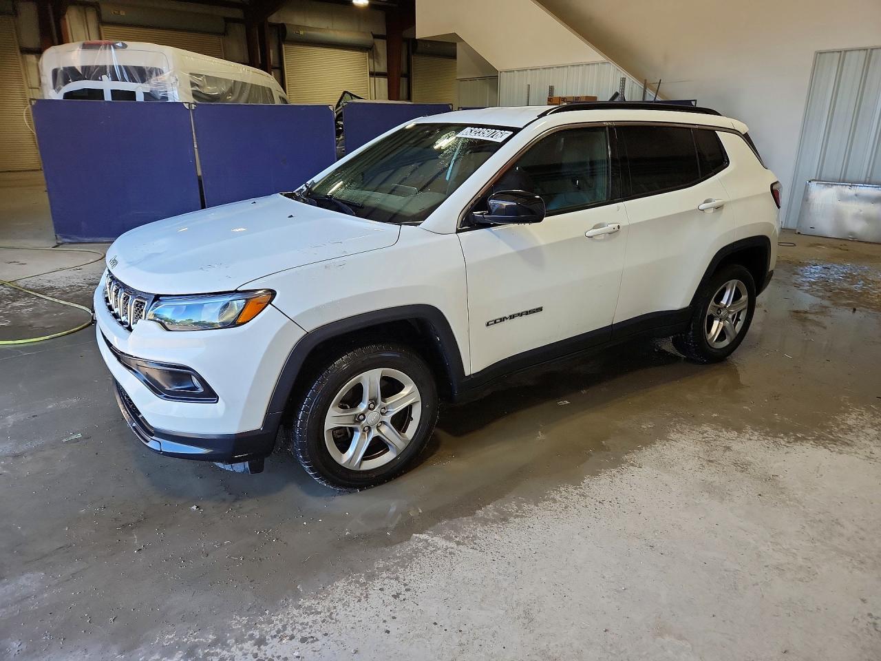 3C4NJDBN7PT523001 · 2023 JEEP COMPASS